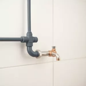 Minimalna odległość instalacji elektrycznej od wodnej